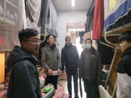 英国365上市公司深入员工宿舍开展走访慰问