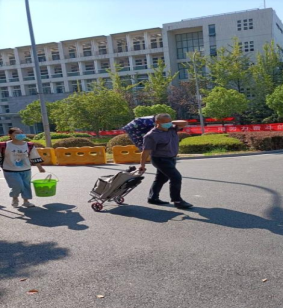 英国365上市公司迎新工作顺利展开