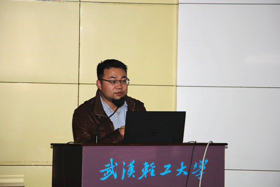 只要心中有沙 哪里都是马尔代夫—艺传公司创业讲座开启新学期