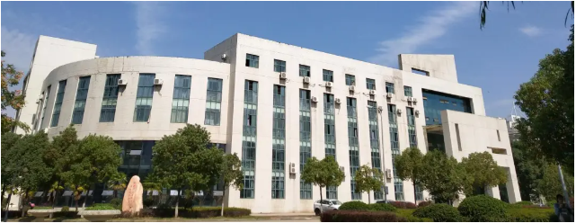 2024年英国365上市公司优秀老员工暑期夏令营通知