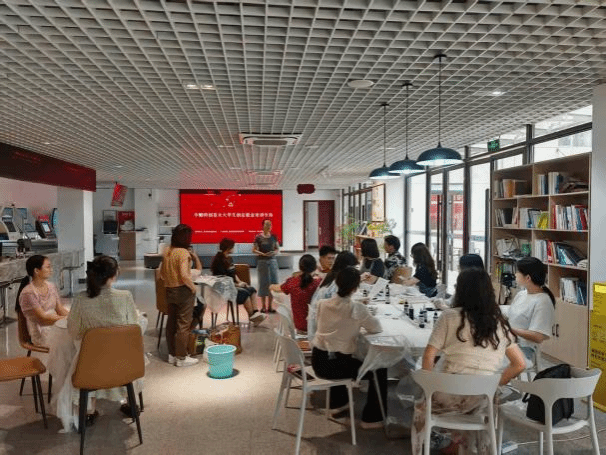 艺同绘|艺术疗愈赋能成长 非遗蓝染润心减压