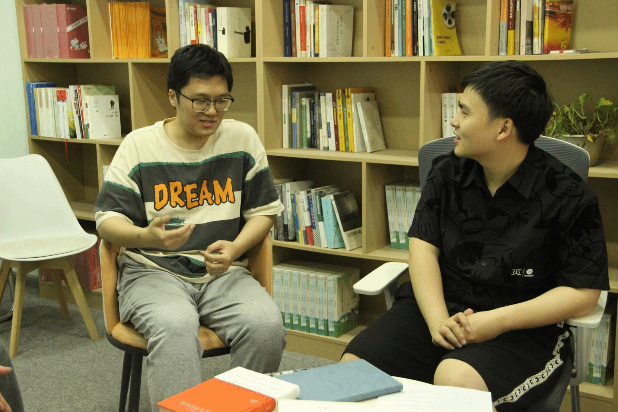 艺同学|青马逐光，以书润行，方寸书签绘粮廉